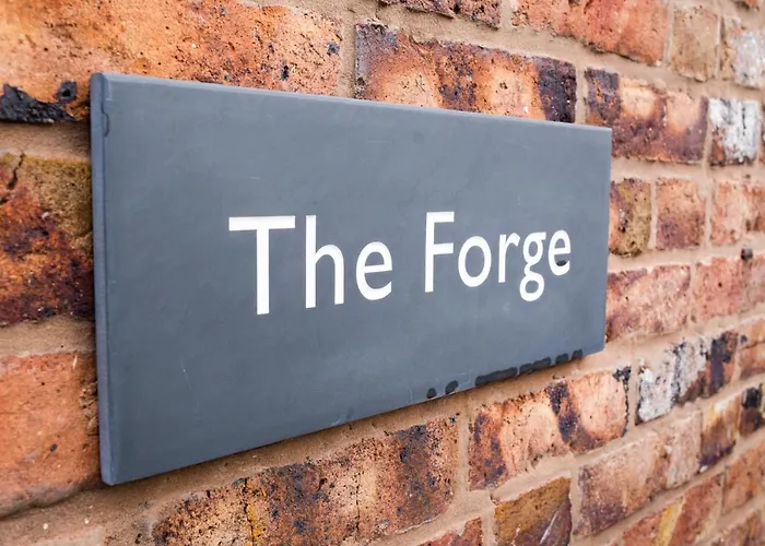 The Forge - Beautiful Contemporary Barn - Hot Tub