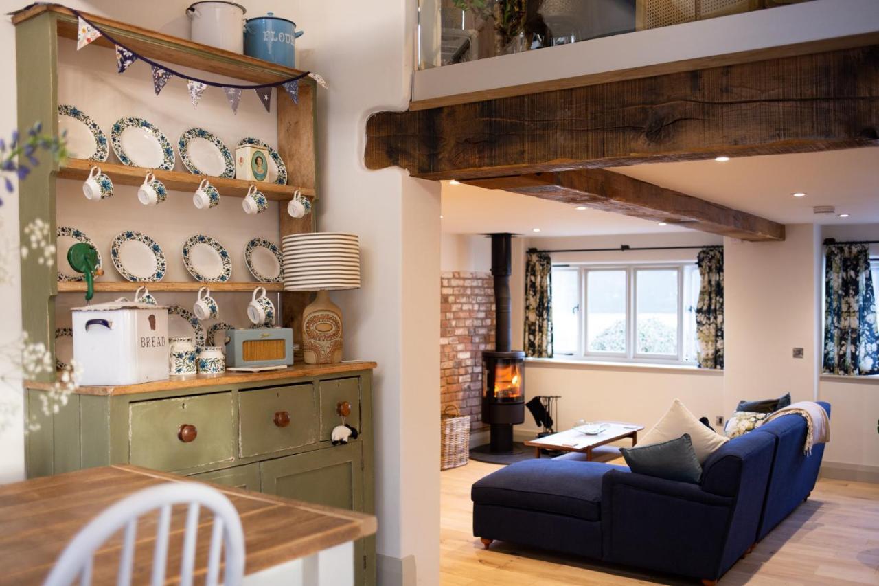 The Forge - Beautiful Contemporary Barn - Hot Tub *