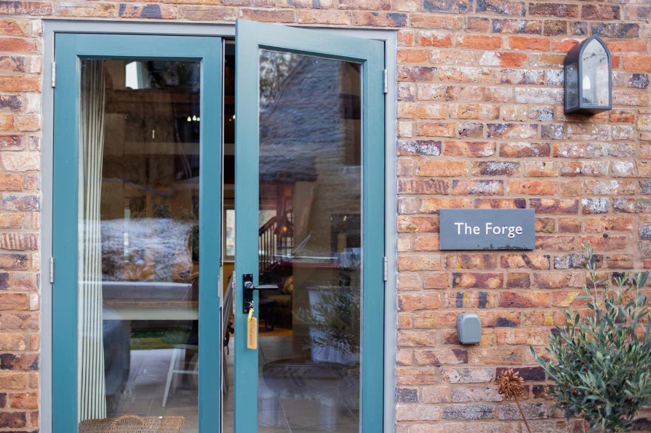 The Forge - Beautiful Contemporary Barn - Hot Tub Holiday home Bridgnorth